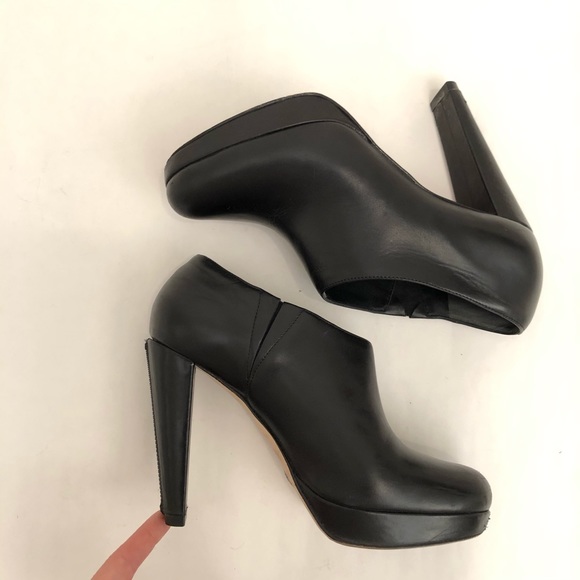 SOLD Cole Haan Leather Stilettos in Black EUC 6.5 - Picture 4 of 7